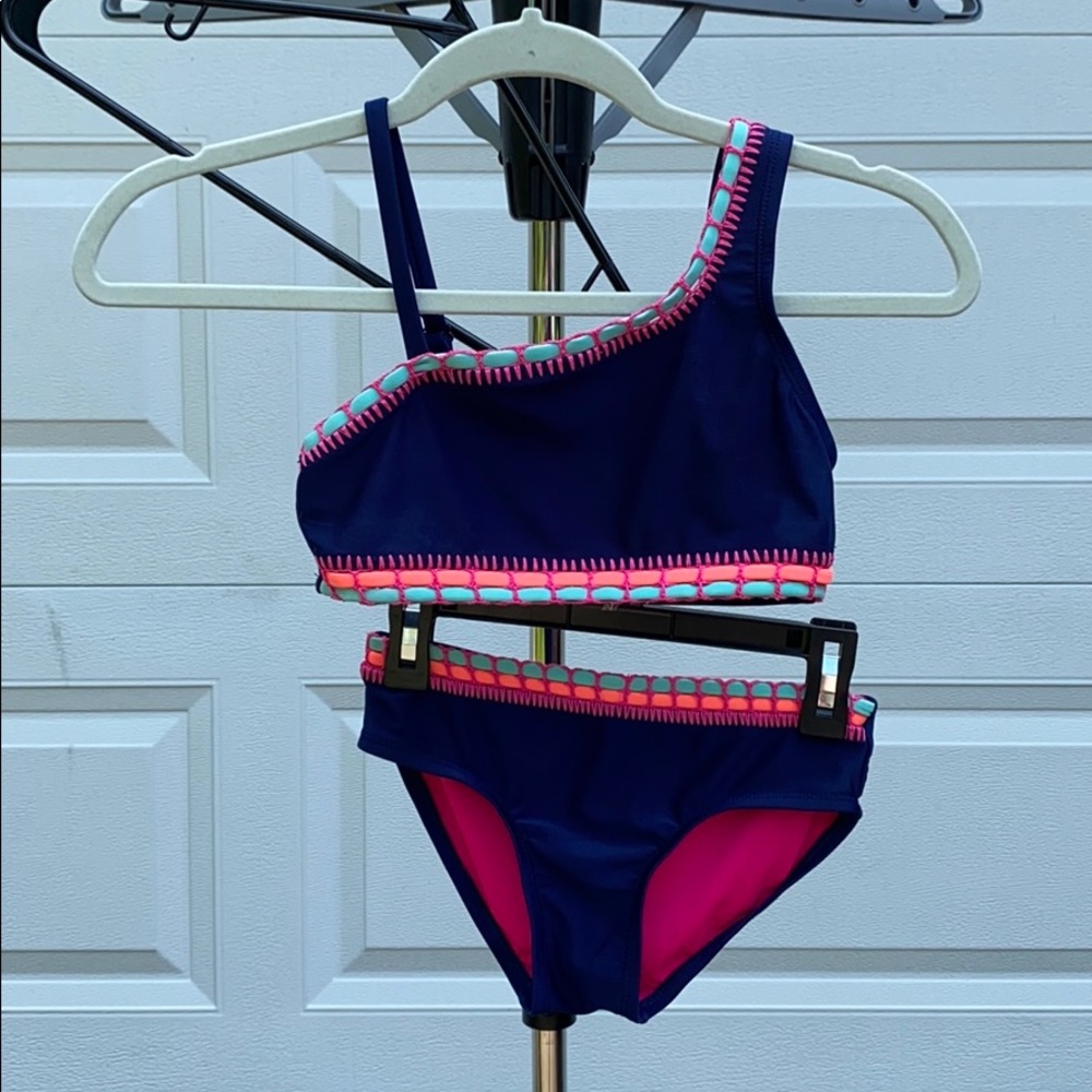 Justice Bikini